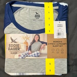 Eddie Bauer Women's Blue and Gray Sleepwear Set